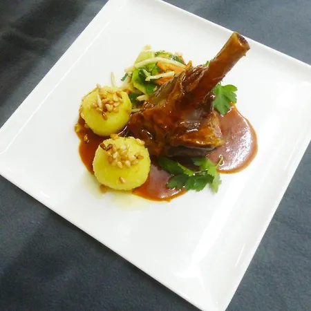 Restaurant Zehn-brunnen Отель Реннинген