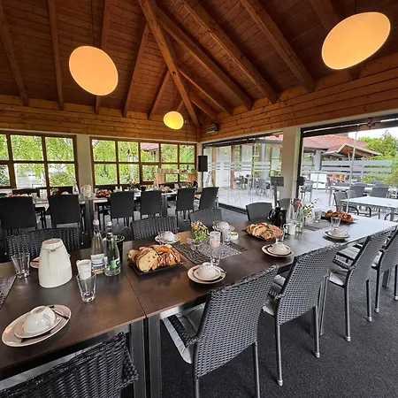 Hotel Restaurant Zehn-brunnen
