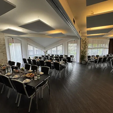 Hotel Restaurant Zehn-brunnen Renningen