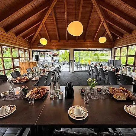 Restaurant Zehn-brunnen 2*
