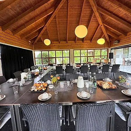 Restaurant Zehn-brunnen 2*