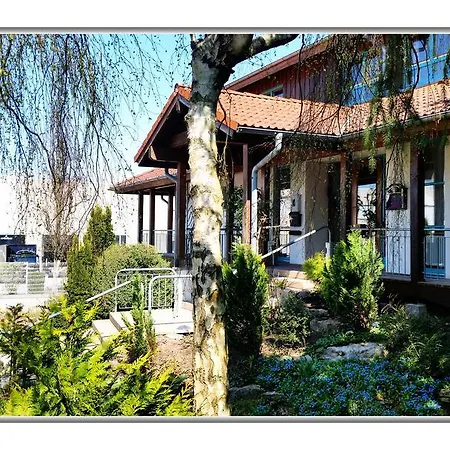 Отель Restaurant Zehn-brunnen