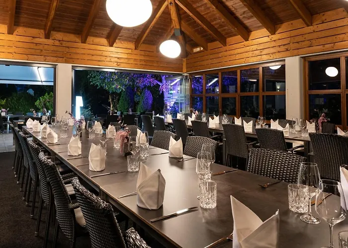 فندق Restaurant Zehn-brunnen