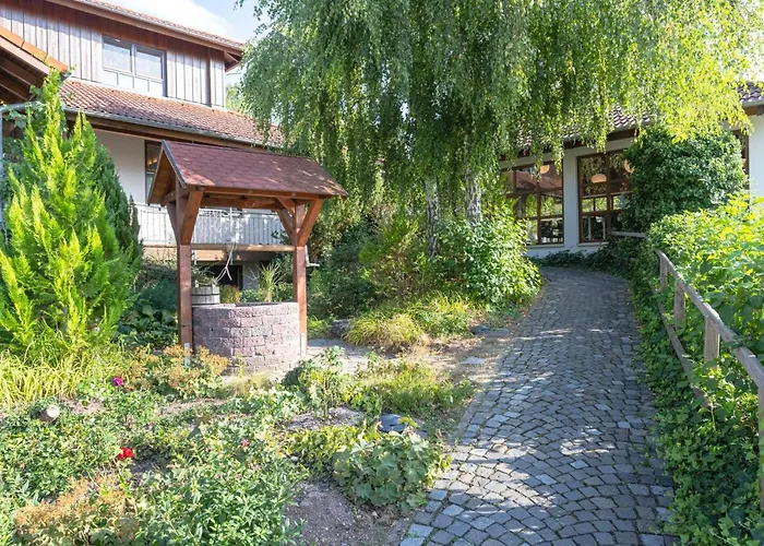 Restaurant Zehn-brunnen فندق رنينغن