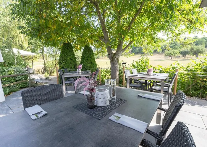 فندق Restaurant Zehn-brunnen 2*