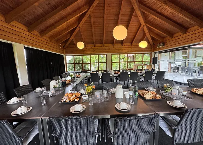 Ξενοδοχείο Restaurant Zehn-brunnen 2*